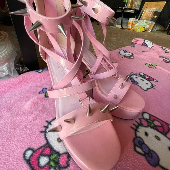 KILLING ME SOFTLY SPIKED HEELS sold out size 8 - Picture 6 of 10